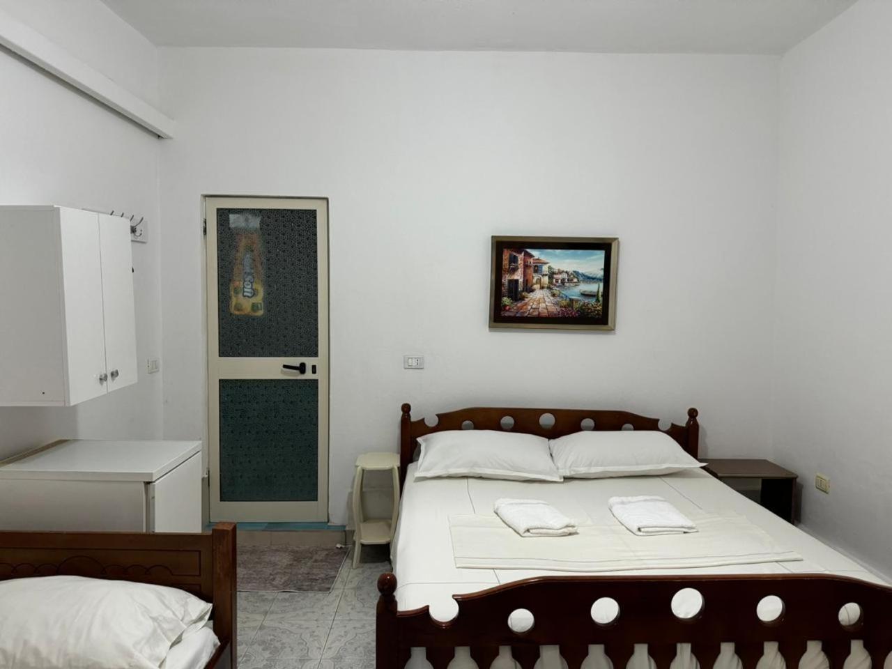 Guesthouse Novi Durrës Kültér fotó
